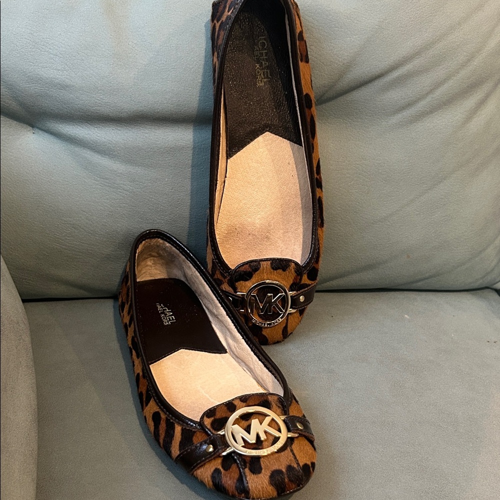 Michael Kors Women’s Brown/ Black Animal Print Loafers with Gold Accent Size 8
